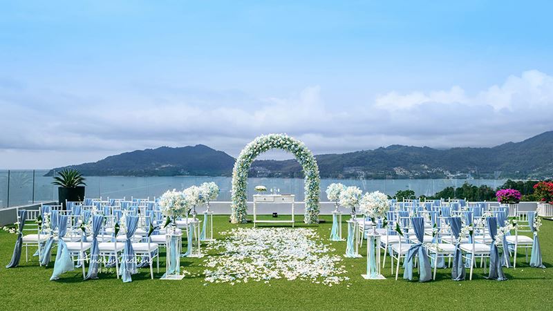 Lawn wedding